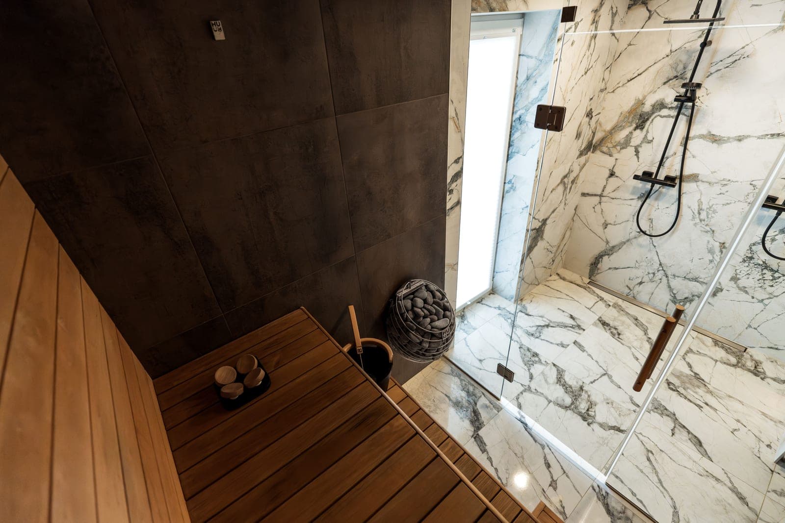 Sauna vs Steam Room: The Honest Difference